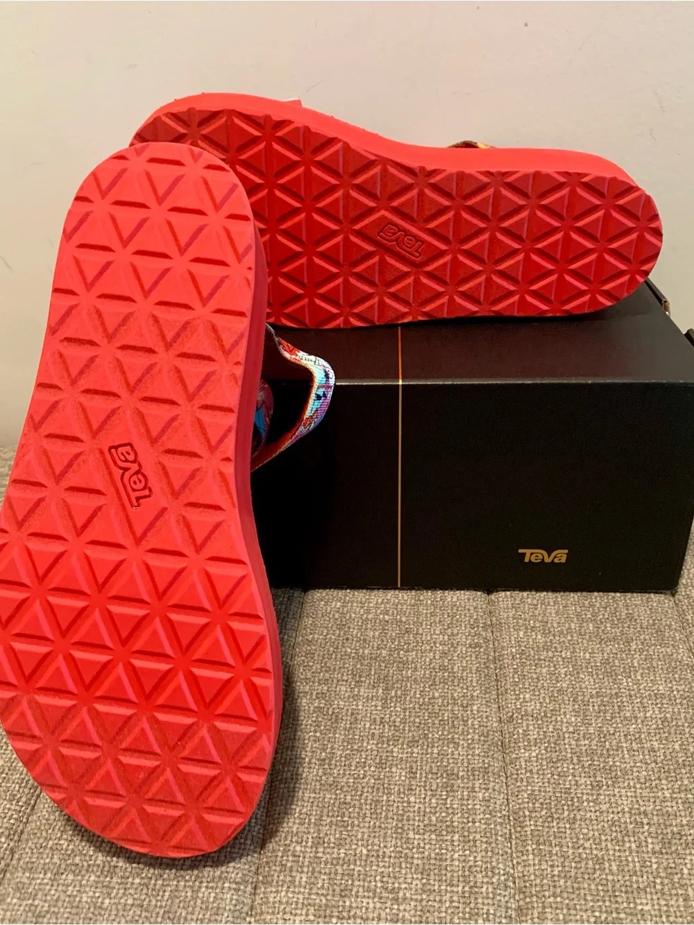 Teva Flatform Universal X Misa Hylton